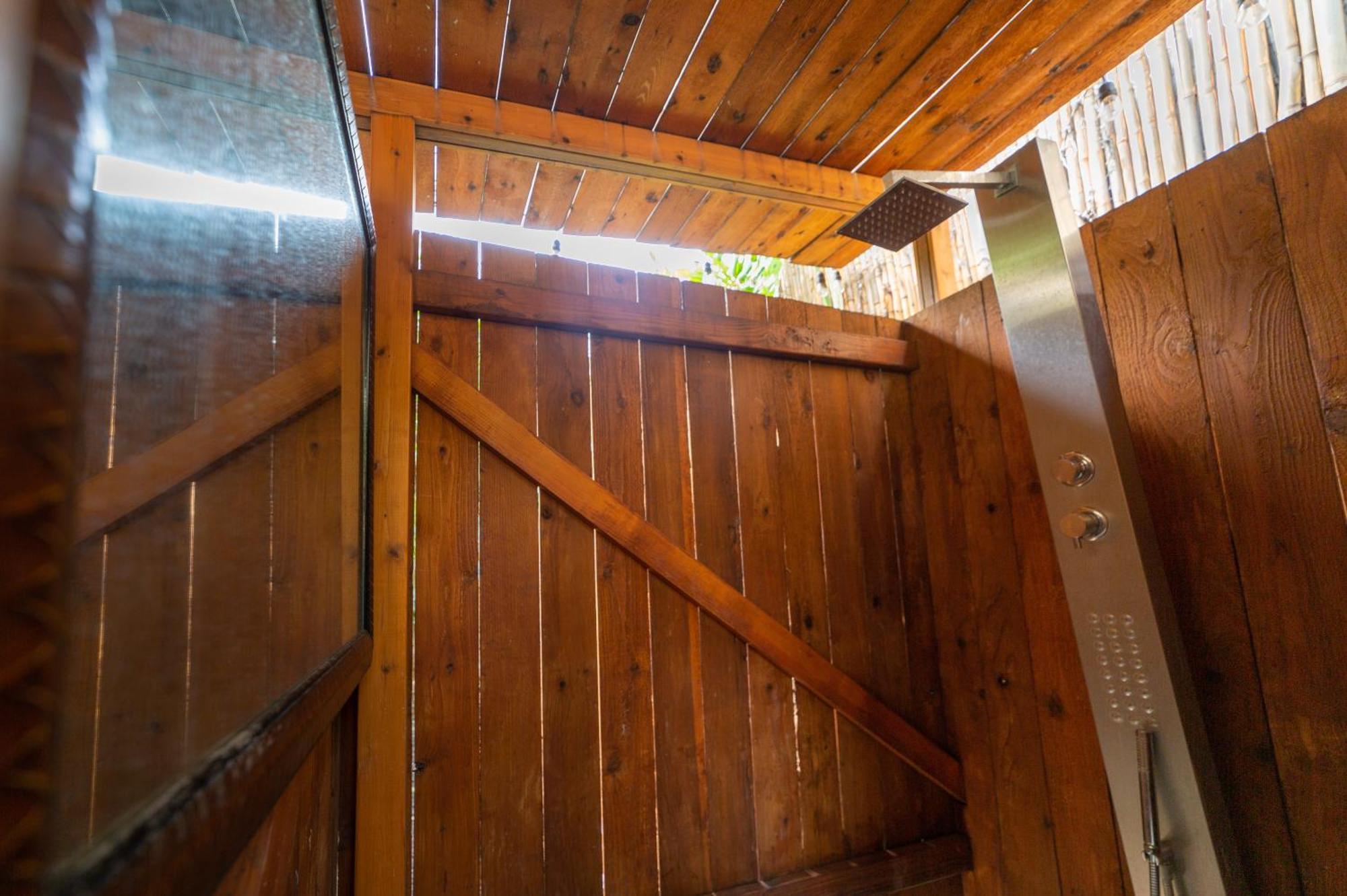 Plumeria Suite, 2-Bedrooms, Sleeps 6, Pool & Bbq, Pre-Renovation Summer Sale Кихеи Екстериор снимка